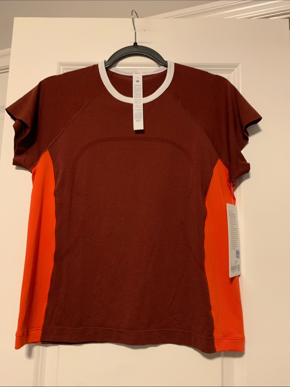 lululemon athletica SS Swiftly Colorblock Tee
Sz 12, NWT